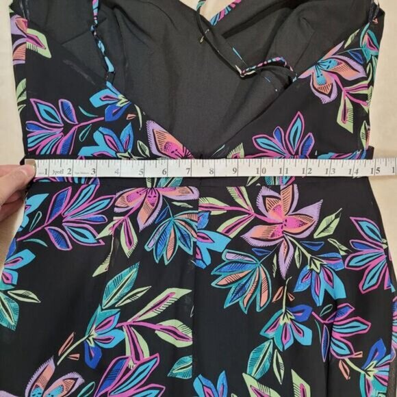 Guess Elana Black Floral Wide Leg Halter Jumpsuit - Size 6 - Picture 9 of 11